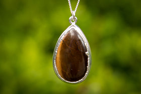 engravable tiger eye pendant