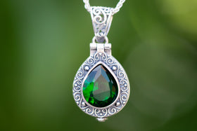 cremation pendant with ash