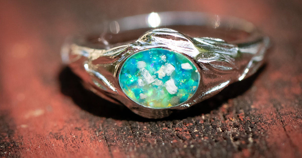 Leaf Cremation Ring with Cremation Ashes Memorial Glass Jewelry