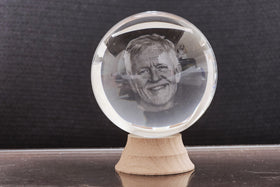 wood stand for glass 3d picture