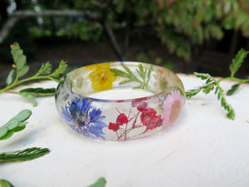 flower bracelet with cremation ash