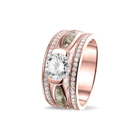Gold Ring with Cremation Ash and Gem