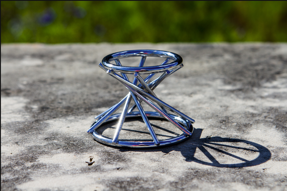 Silver Swirl Paperweight Stand - Memorial Glass & Jewelry