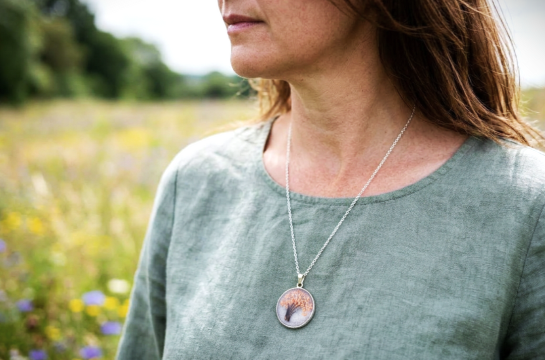 pendant with hair