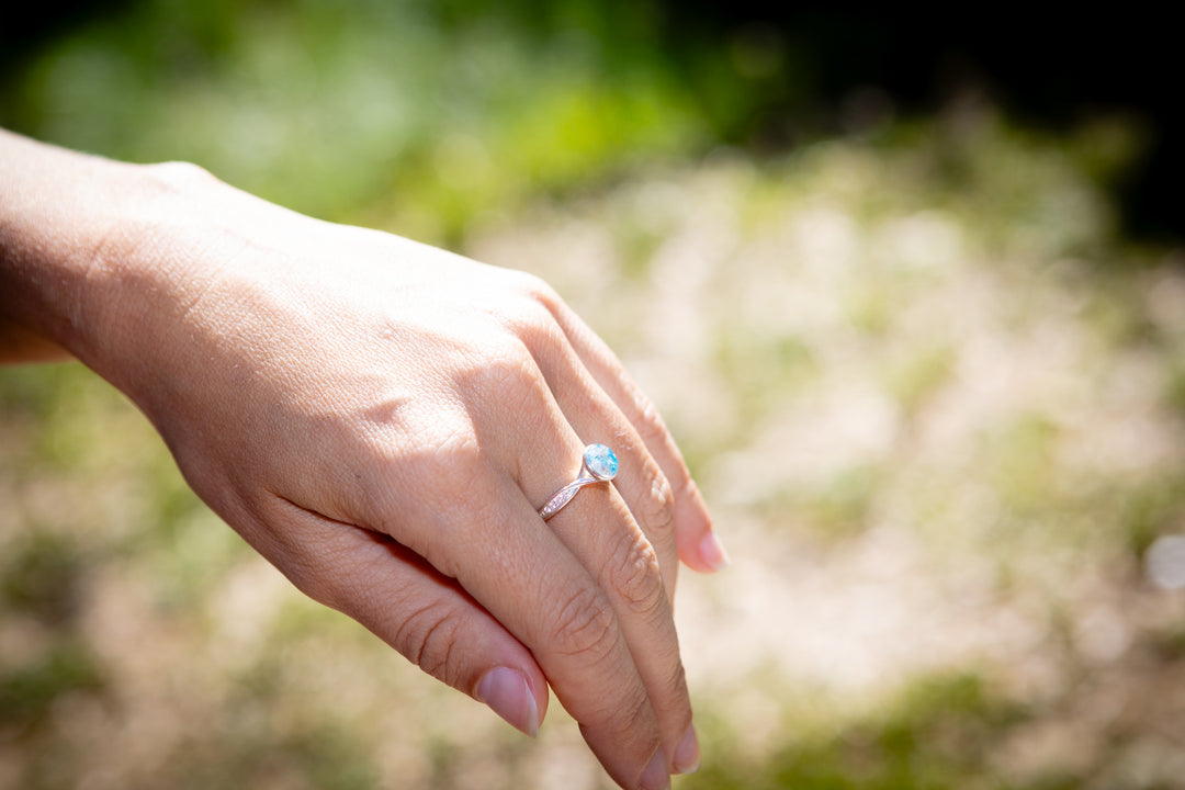 tranquil swirl ring with ash