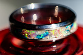 Glow in the dark cremation ring