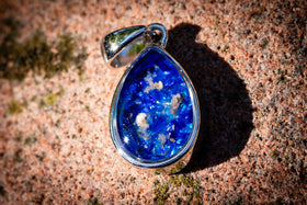 cremation bar pendant for ashes from pets and people, in blue