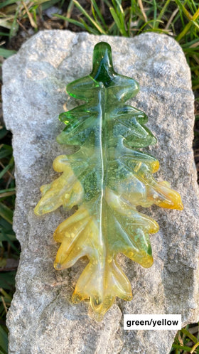 oak leaf with cremation ash