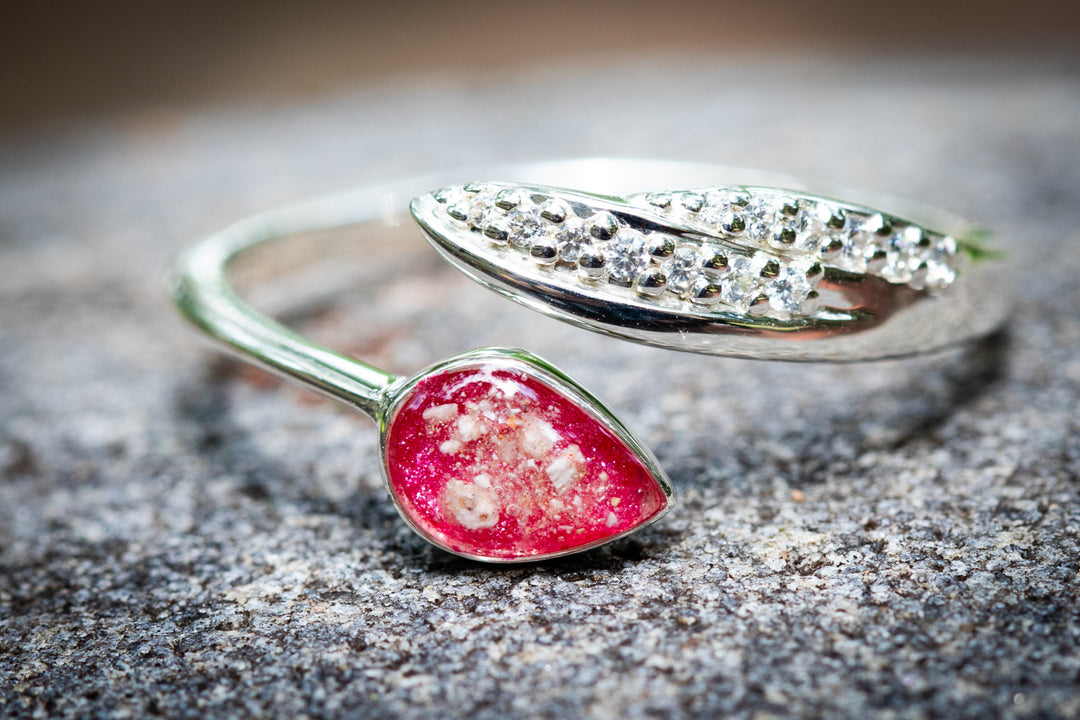 Bedazzled Leaf Cremation Ring - Adjustable