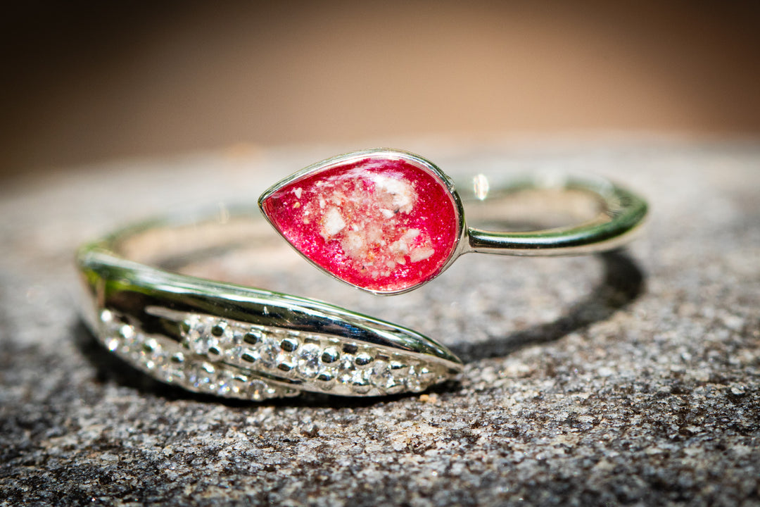 Bedazzled Leaf Cremation Ring - Adjustable