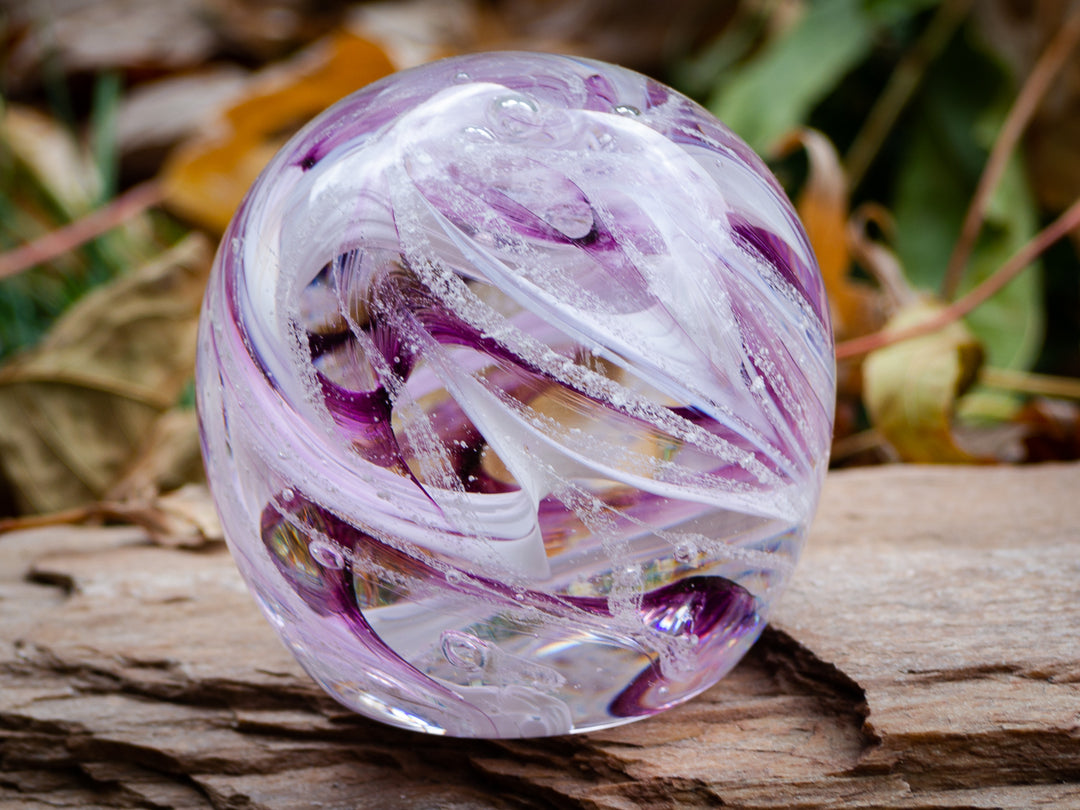 Feathered orb