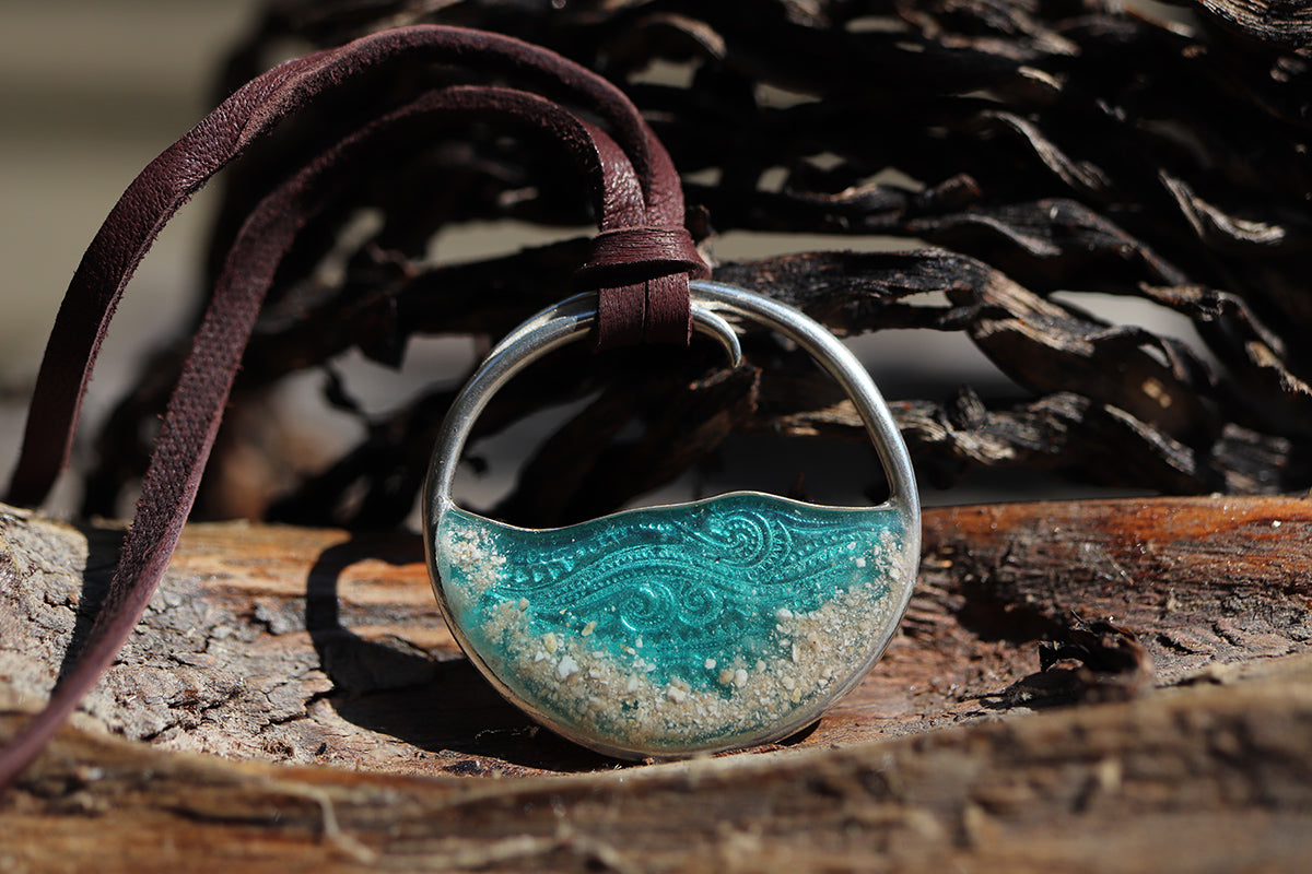 Home / Ocean Wave Circle Pendant with Cremains