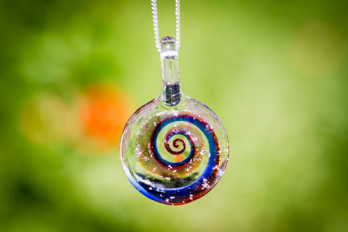 Dainty Short Spiral Pendant Necklace