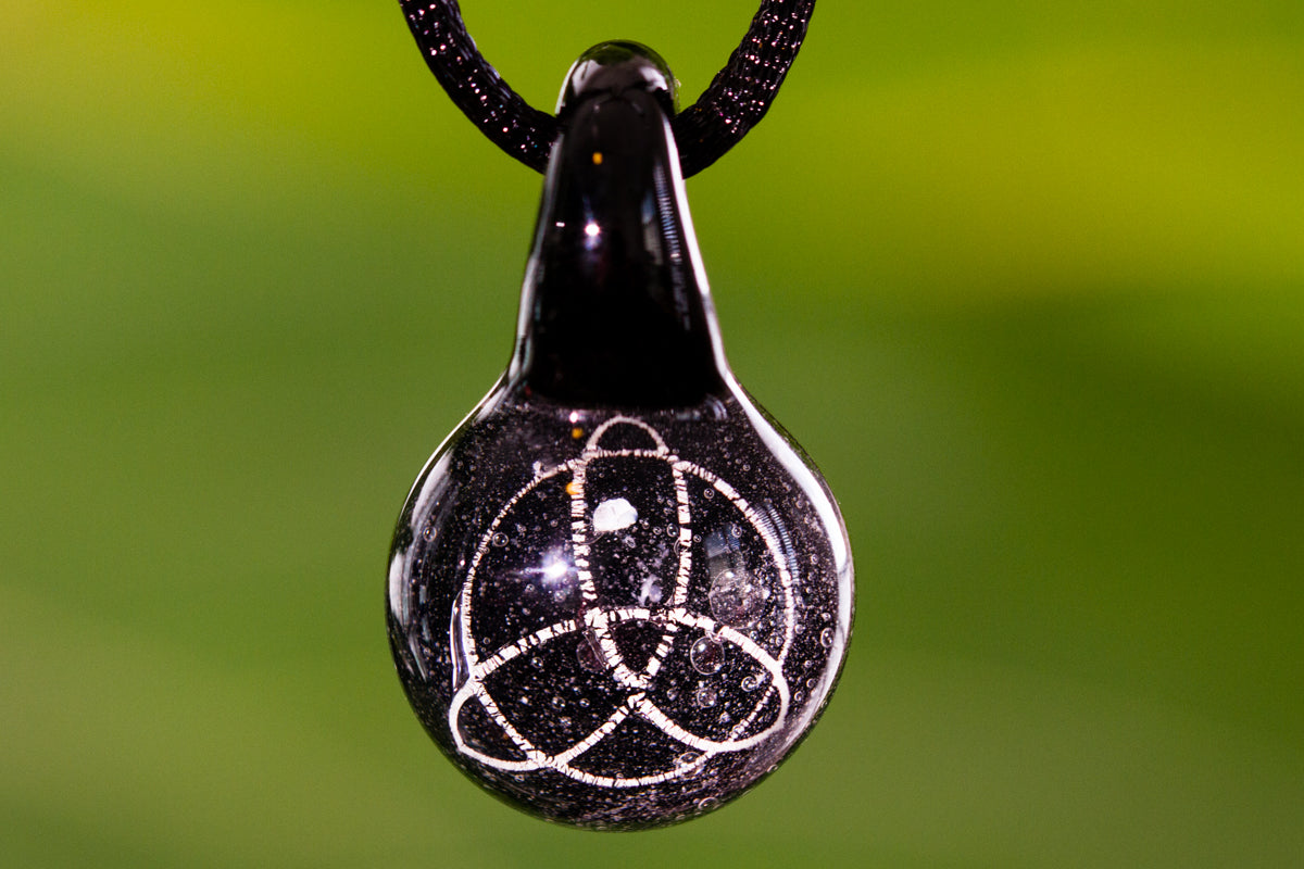 Holographic pendant light hotsell