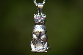 Cat Keepsake Urn, with pink eyes, on chain. Urn Necklace, Necklace for Ash, Pet Cremation Jewelry, Cat Necklace for Ash, Pet Remembrance Jewelry, Silver Necklace for Ash, Silver Cat Necklace