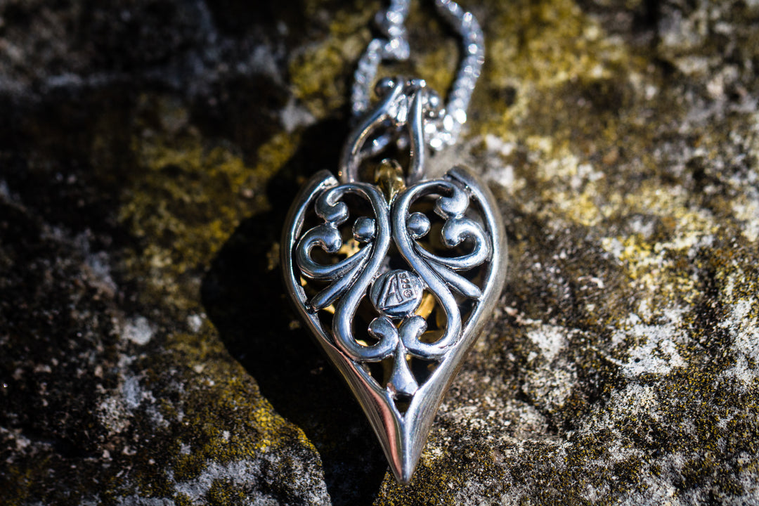 Back of gold filigree heart pendant with white and pink opal. Necklace for Ash, Jewelry for Ash, Cremation Ash Jewelry, Memorial jewelry