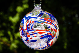 american-confetti-solid-glass-ornamental-urn-with-infused-cremation-ash