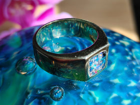 Men's cremation Ring with a mix of blue of opal. Ring for cremation ash, jewelry for ash, men's ring, men's cremation jewelry