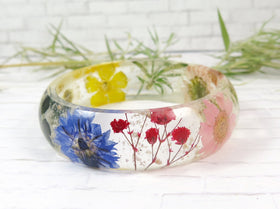 flower bracelet with cremation ash