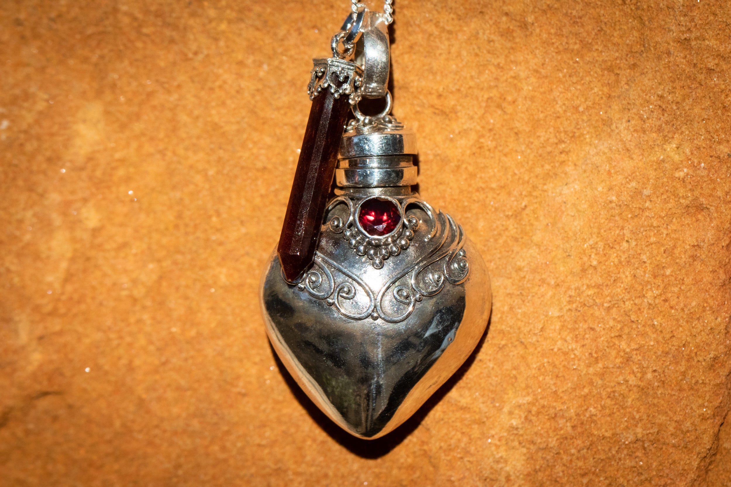 Essential Heart Shaped Garnet Pendant in 925 Sterling SilverGemondoPendants  | Gemondo