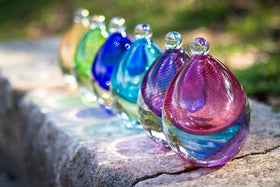 glass keepsake urns