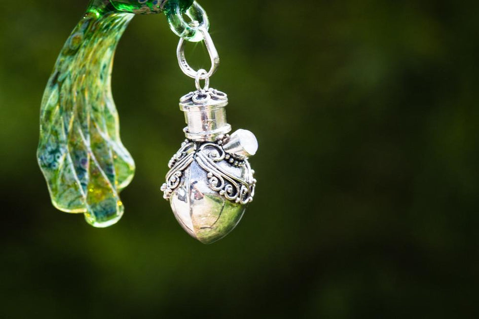 handcrafted-glass-hummingbird-spirit-animal-with-silver-keepsake-vial-8 ...