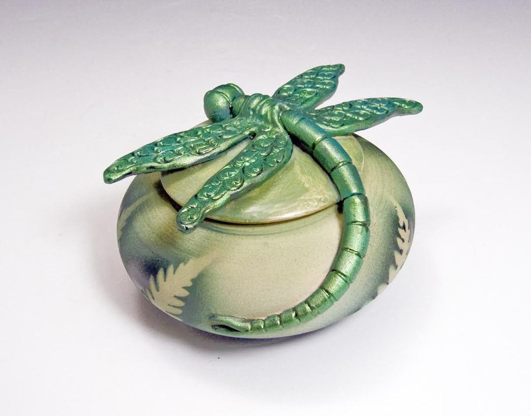 handmade-ceramic-keepsake-for-ashes-of-loved-ones-with-handsculpted-ceramic-dragonfly